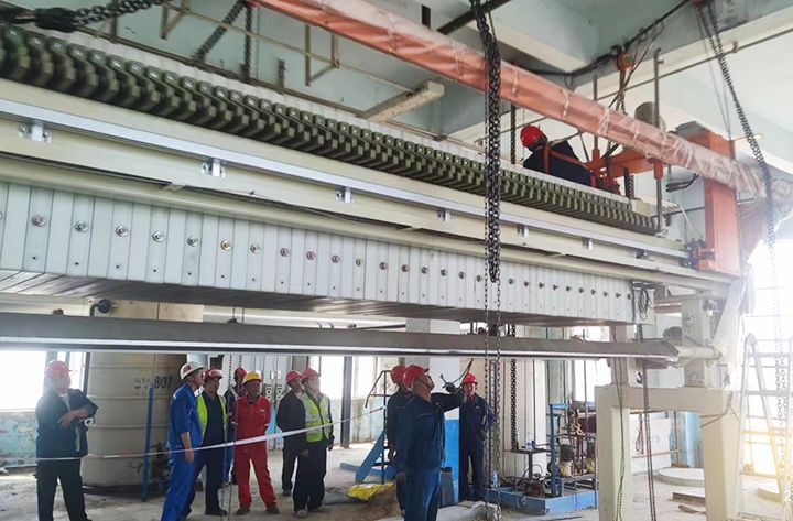 吉林石化公司板框（kuàng）隔膜壓濾機成套設備安裝完成